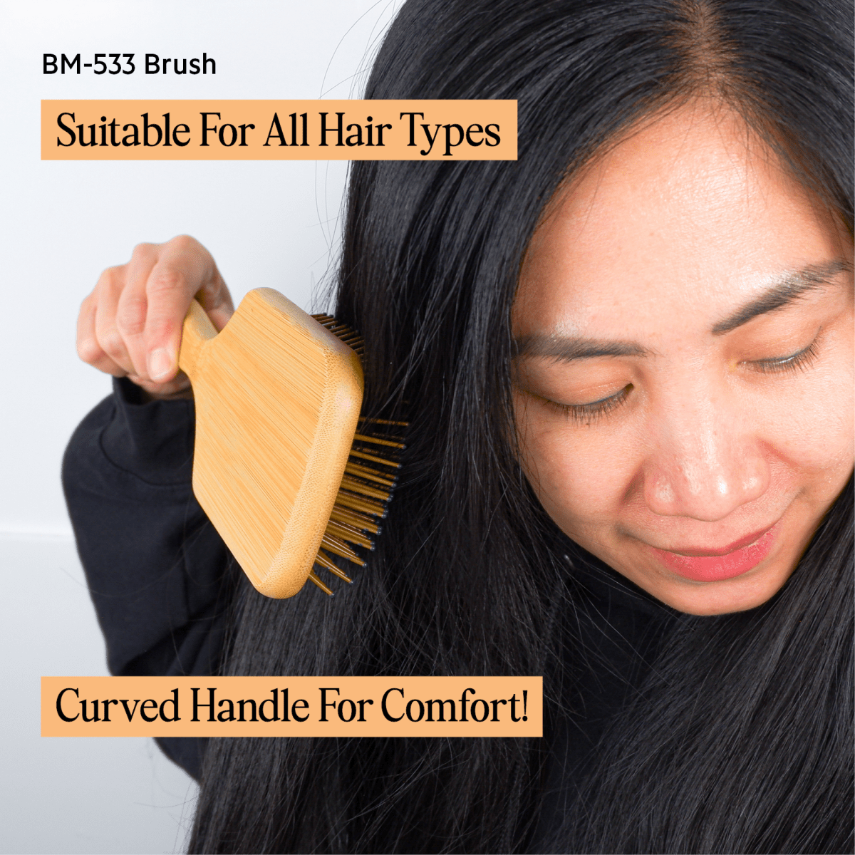 Cosmetic World_Bamboo Paddle Brush BM - 533_Cosmetic World