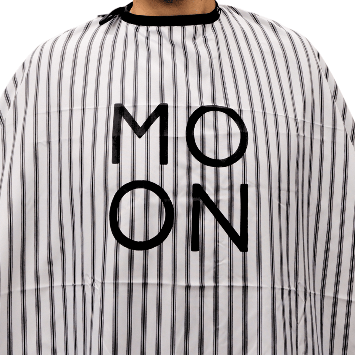 COSMETIC WORLD_Cutting Cape Black & White Stripes - Adjustable Neck with Buttons_Cosmetic World