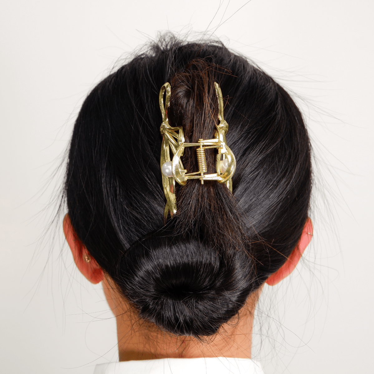 Cosmetic World_Metal Hair Clip_Cosmetic World