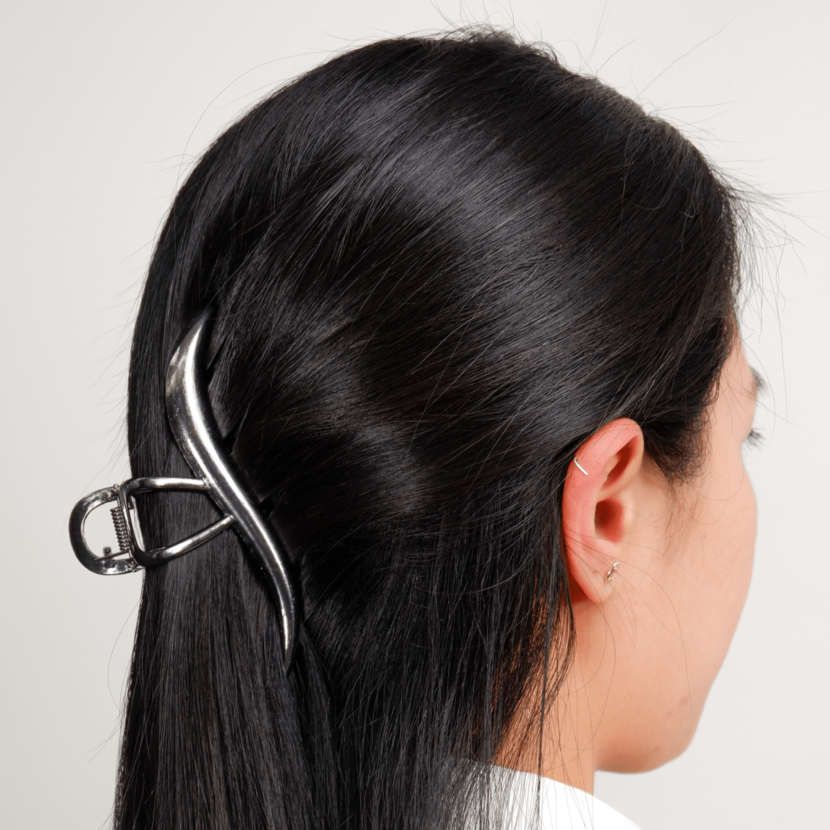 Cosmetic World_Metal Hair Clip_Cosmetic World