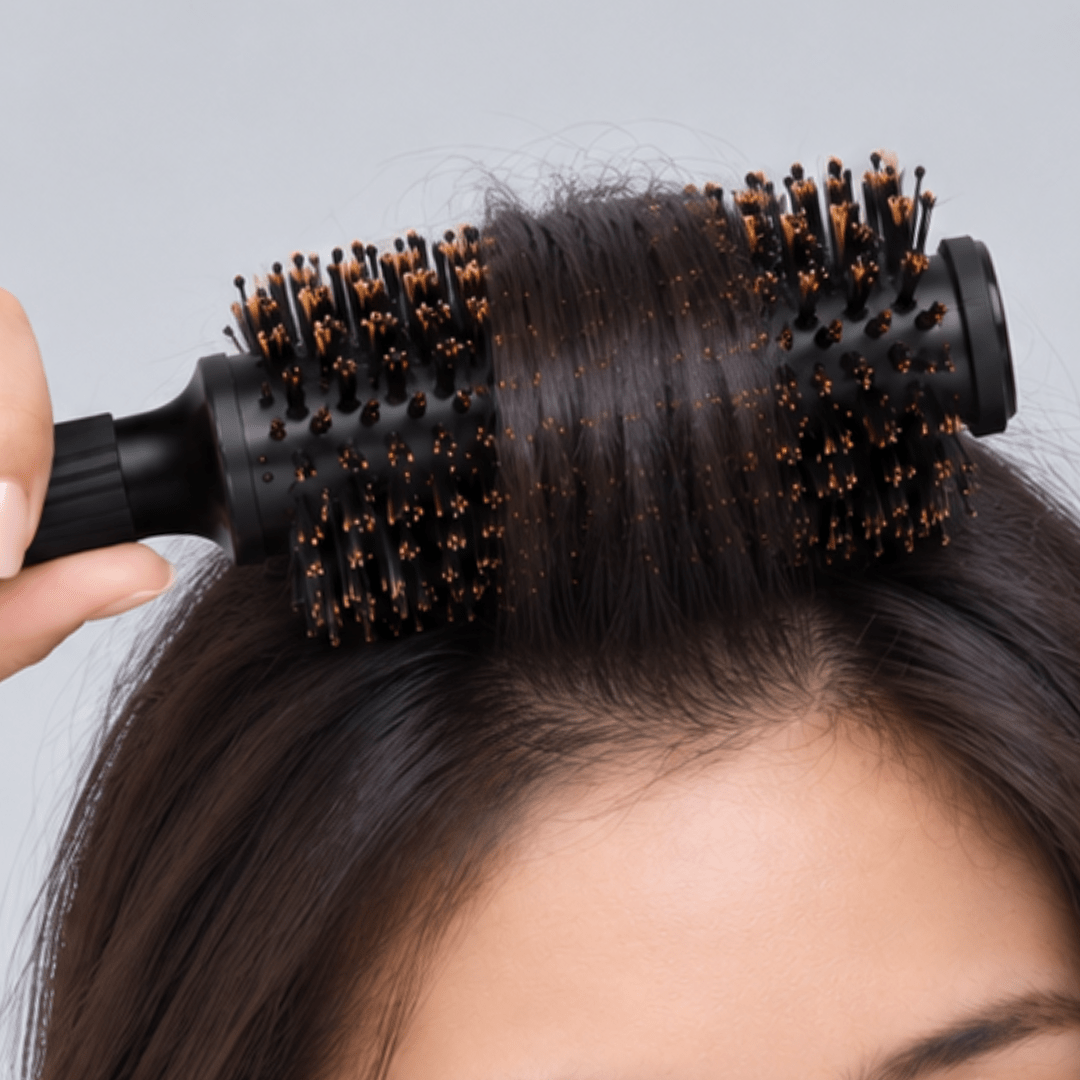 Cosmetic World_Round Brush With Boar Bristles_Cosmetic World