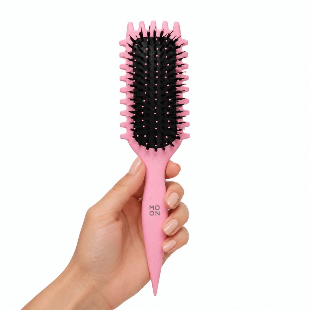 Moon Collection_Curly Hair Styling Brush Pink_Cosmetic World