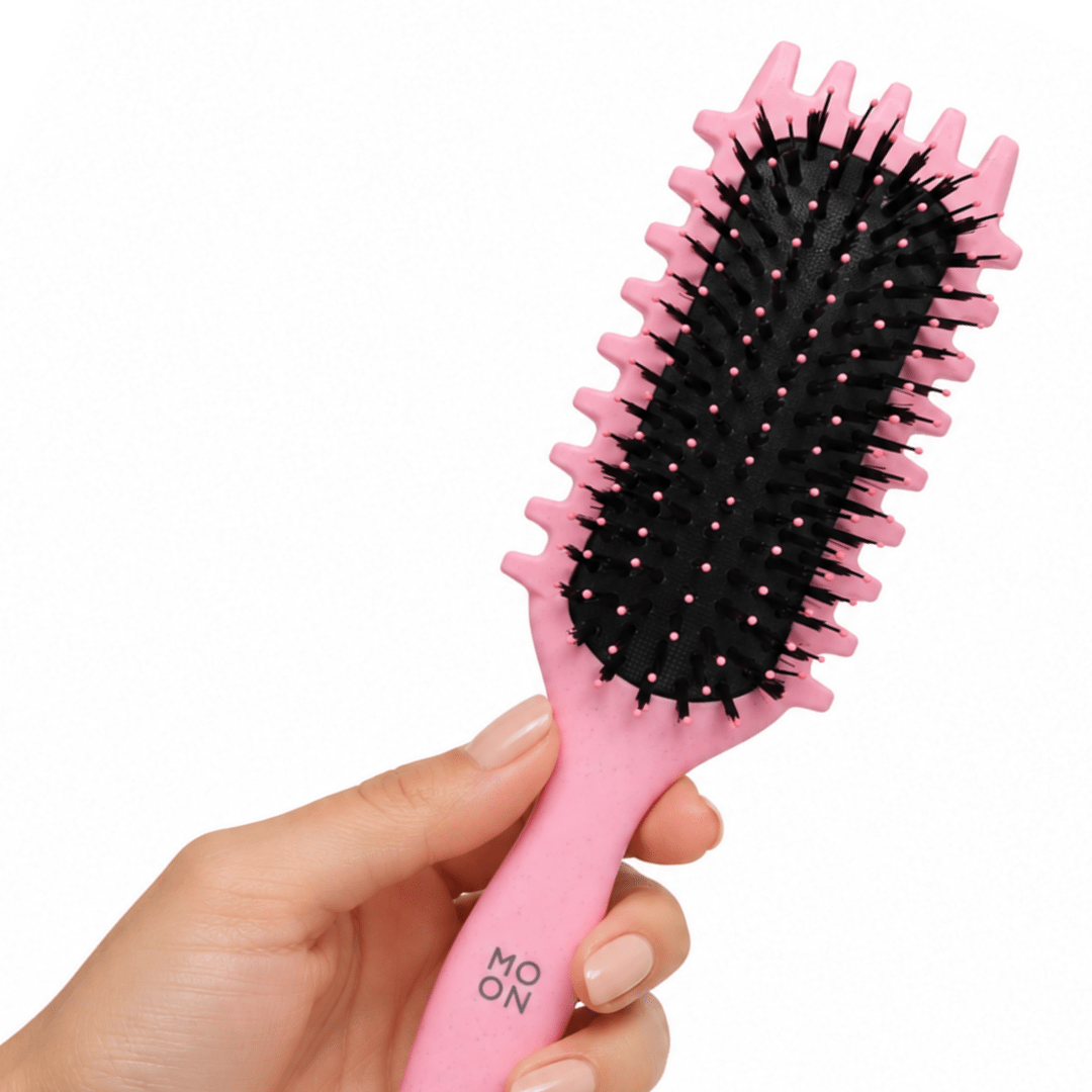 Moon Collection_Curly Hair Styling Brush Pink_Cosmetic World